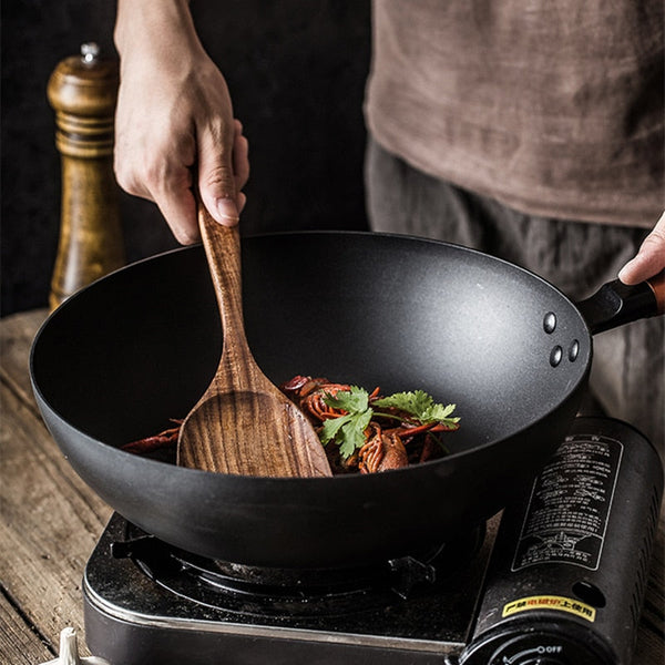 The Benefits of Cooking with Wooden Utensils - Tilly Living