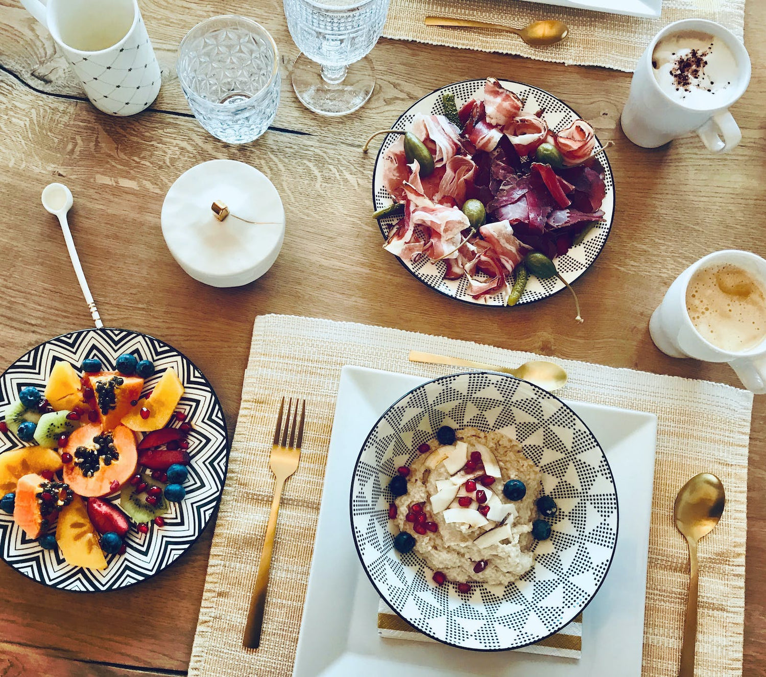 gold place mat