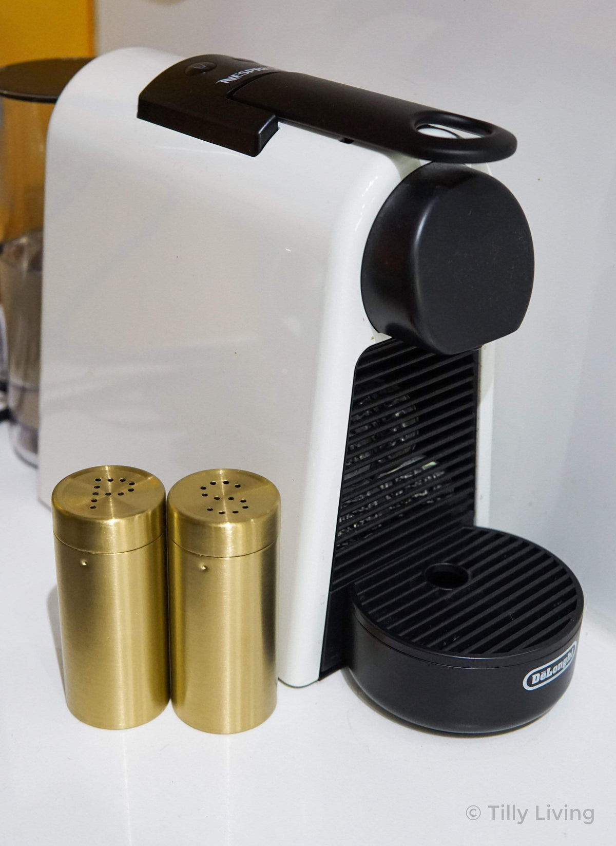 vintage salt and pepper shakers