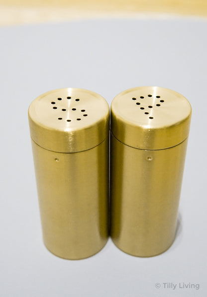 vintage salt and pepper shakers